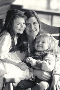 Sandra Steingraber with her children.